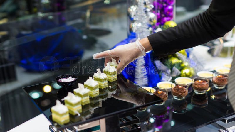 为了更直观地了解速冻食品的营养成分，以下列举了几种常见速冻食品的营养成分对比：